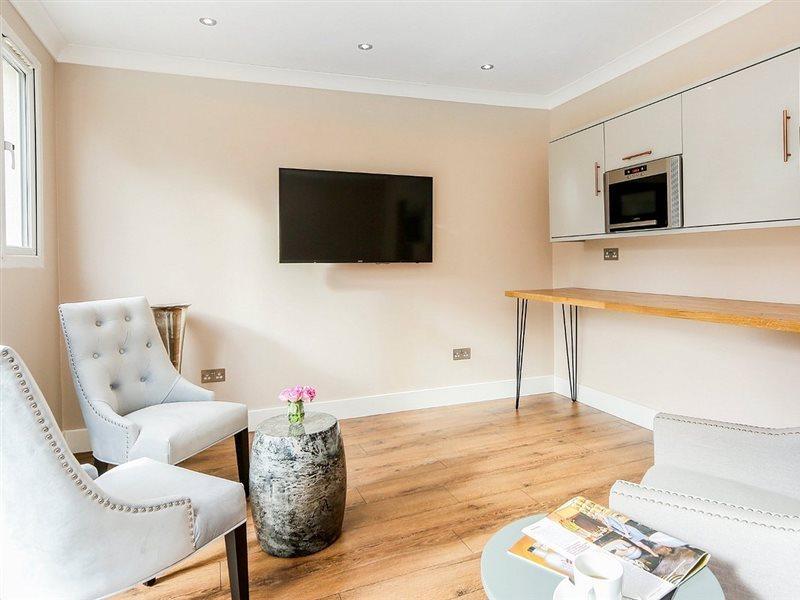 The Westerly London Exterior foto