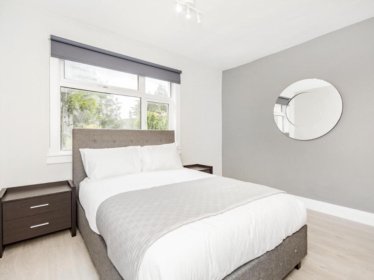 The Westerly London Exterior foto